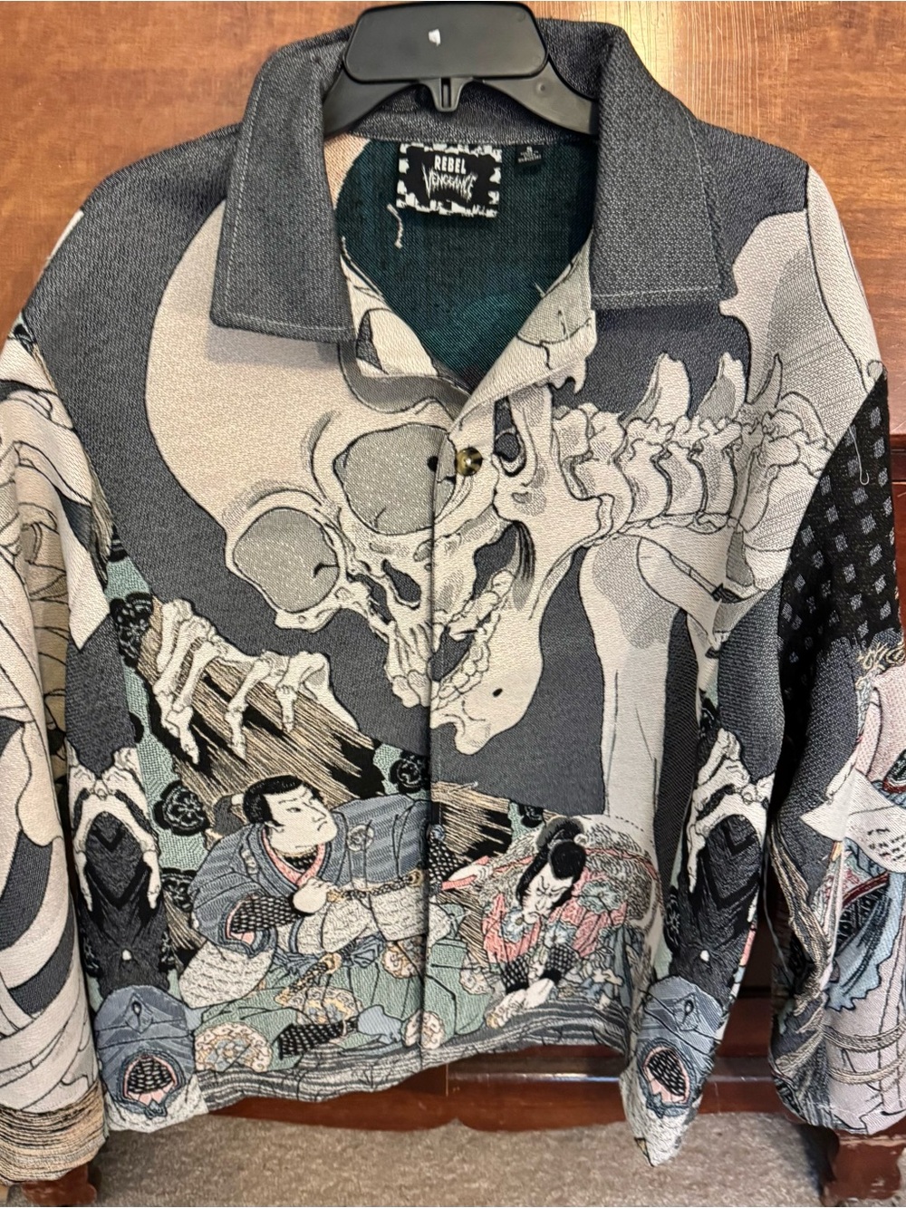 NWT MENS REBEL VENGEANCE SKULL SAMURAI TAPESTRY JACKET PUNK INDIE FALL UNIVERSIT